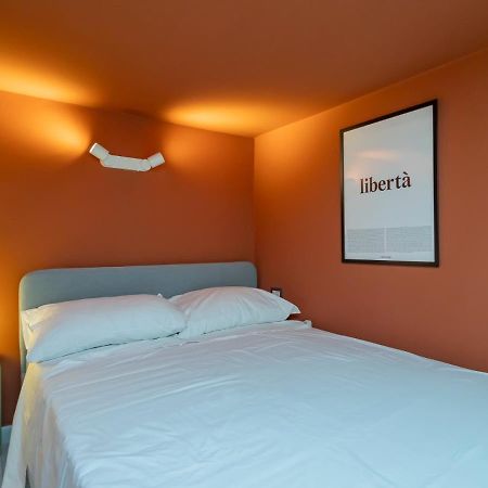 Ihost Apartment - Romilli 17A Milan Bagian luar foto