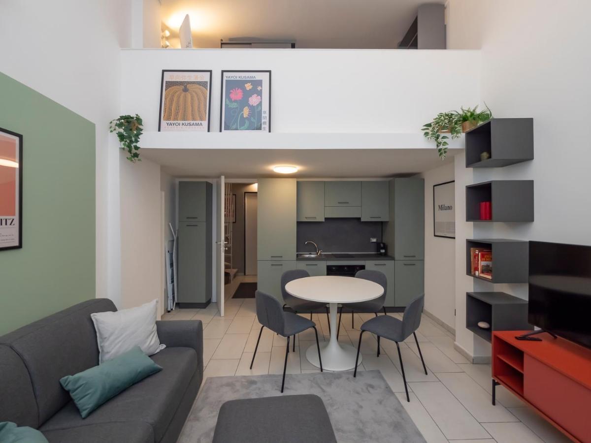 Ihost Apartment - Romilli 17A Milan Bagian luar foto