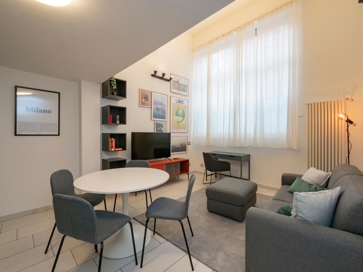 Ihost Apartment - Romilli 17A Milan Bagian luar foto