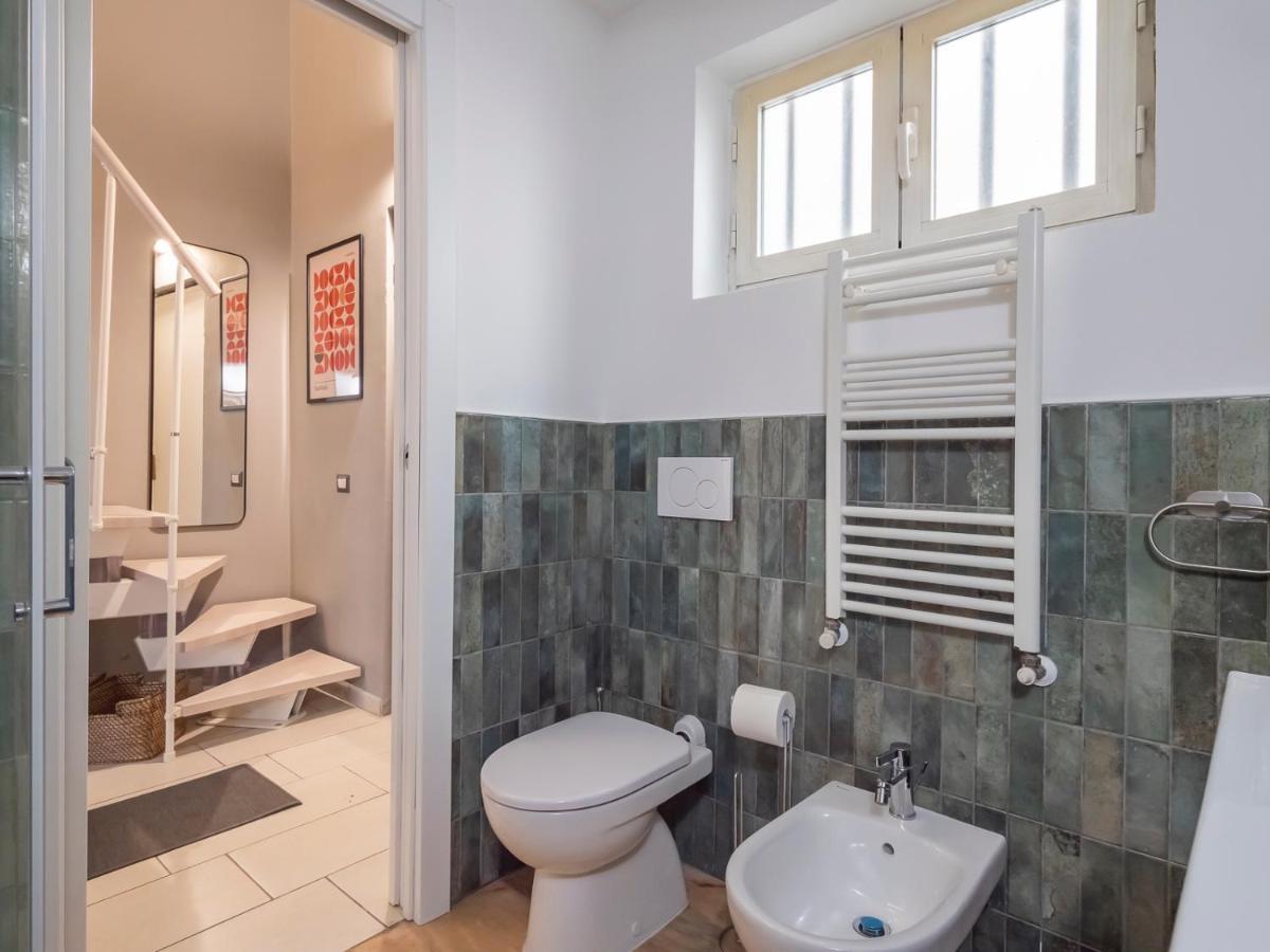Ihost Apartment - Romilli 17A Milan Bagian luar foto